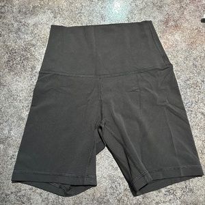 Women's Lululemon Black Align™ Short High-Rise Short 8", Size: 2